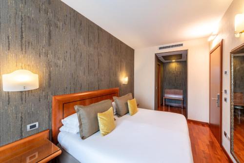 Habitación Doble Económica - 1 o 2 camas del hotel Palace Verona. Foto 2