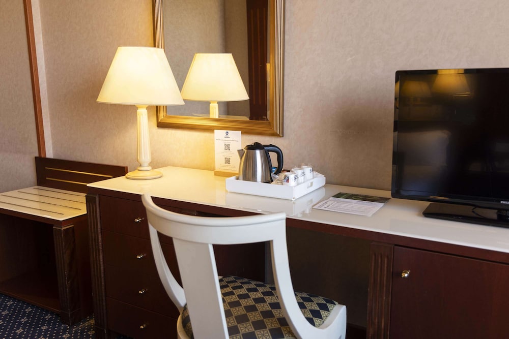 Habitación clásica, 1 cama de matrimonio grande del hotel Best Western Ctc Verona. Foto 3