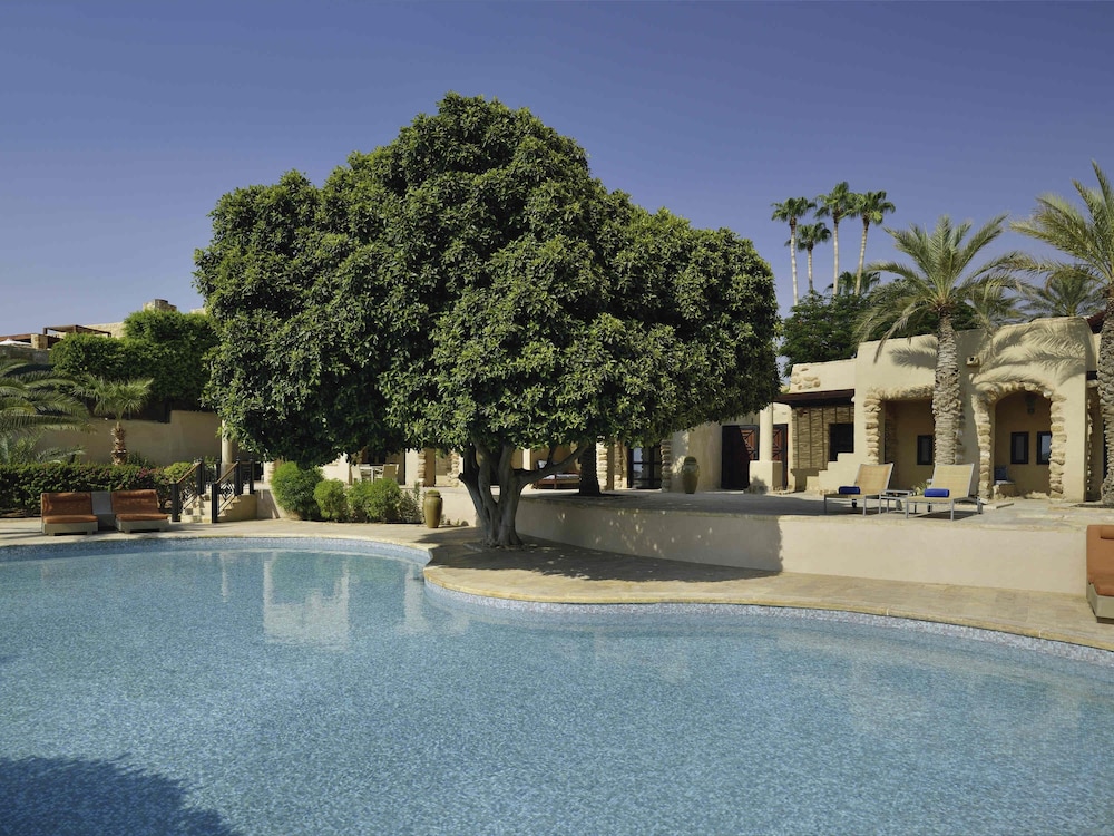 Villa Royal, vistas al mar del hotel Mövenpick Dead Sea Jordan. Foto 4