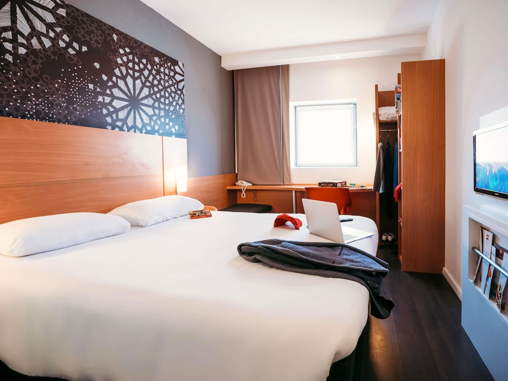 Habitación Estándar con 1 cama doble del hotel Ibis Casablanca Nearshore. Foto 7