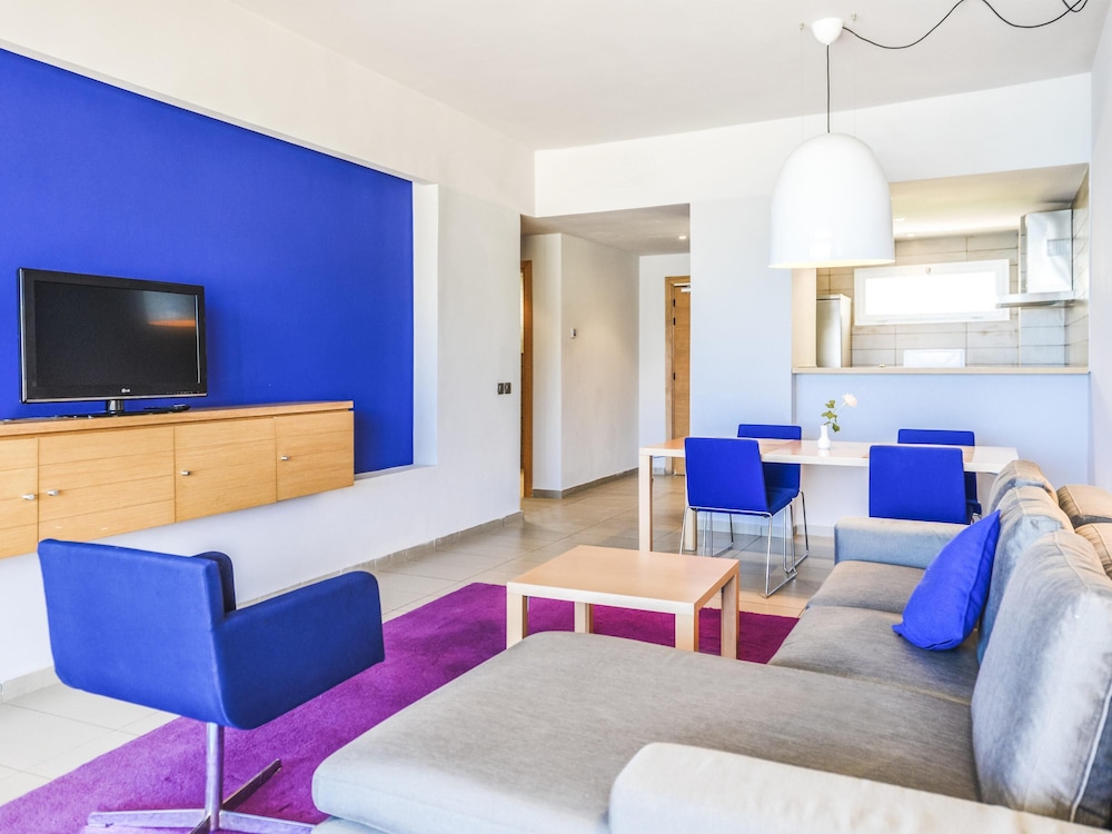 Apartamento de 1 dormitorio con balcón con vistas al mar del hotel Mercure Quemado Resort