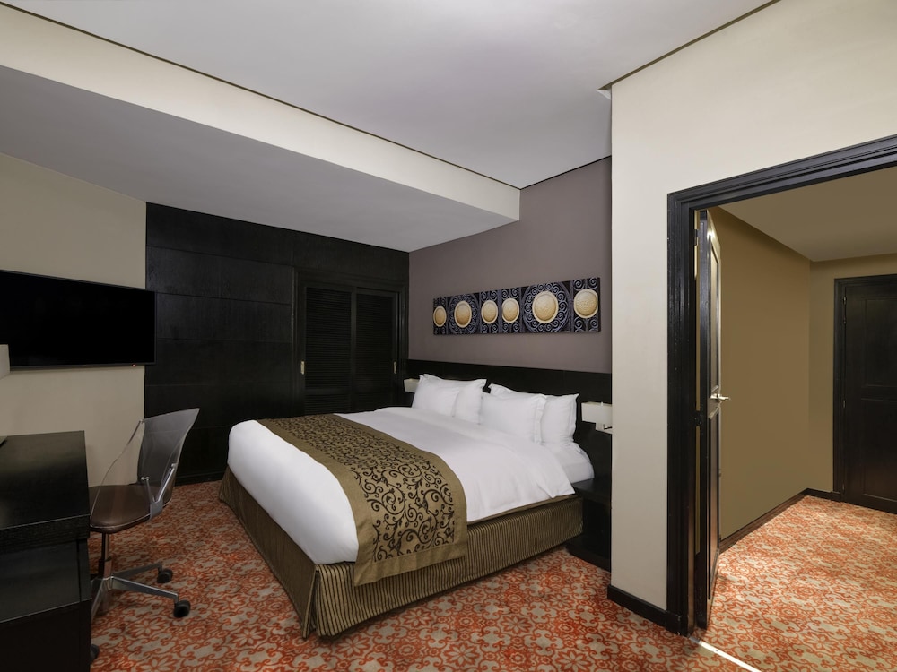 Habitación clásica, 1 cama de matrimonio del hotel Movenpick Casablanca. Foto 13