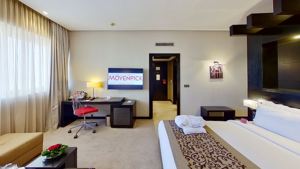 Habitación Deluxe, 1 cama de matrimonio del hotel Movenpick Casablanca. Foto 3
