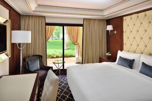 Suite Familiar de 1 dormitorio con balcón y vistas al jardín - 2 niveles del hotel Fes Marriott Jnan Palace