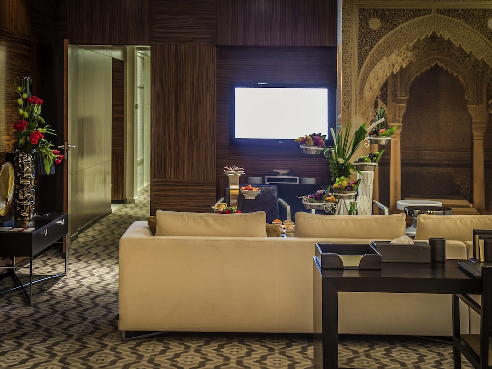 SUITE PRESTIGE, 1 Cama King, Acceso Club Millésime del hotel Sofitel Rabat Jardin Des Roses. Foto 4
