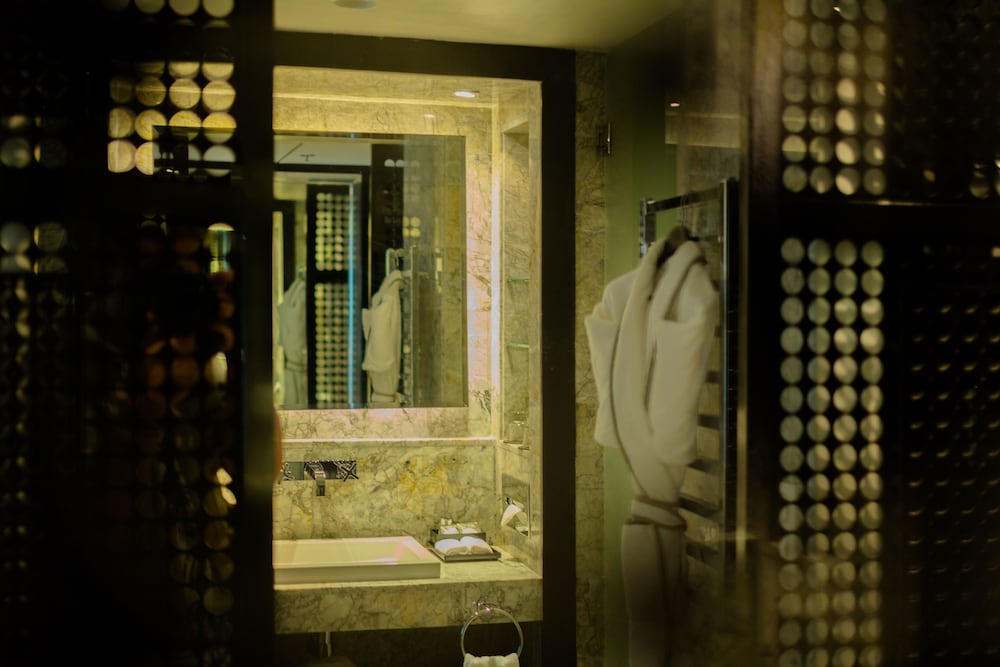 SUITE PRESTIGE, 1 Cama King, Acceso Club Millésime del hotel Sofitel Rabat Jardin Des Roses. Foto 9