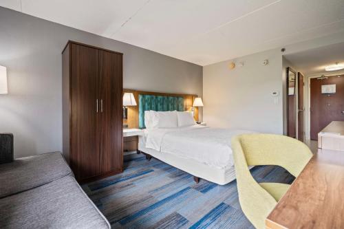 Habitación con cama grande adaptada para personas con movilidad reducida - No fumadores del hotel Hampton Inn Ridgefield Park