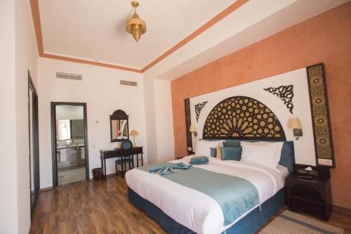 Suite con terraza del hotel El Minzah. Foto 10