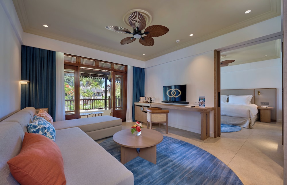 SUITE PRESTIGE, 1 Cama King Size o 2 Camas Gemelas, Suite Familiar con vistas al jardín, balcón o terraza del hotel Sofitel Mauritius L'imperial Resort and Spa. Foto 12