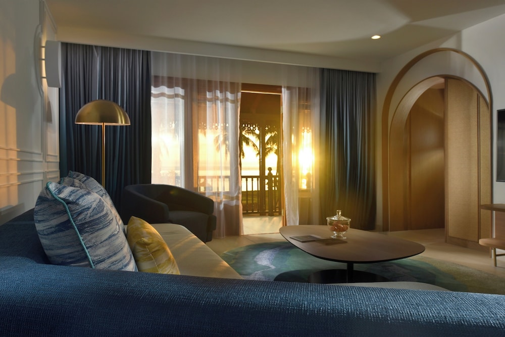 SUITE OPERA, 1 Cama King Size, vistas al océano, acceso directo a la playa, balcón o terraza del hotel Sofitel Mauritius L'imperial Resort and Spa. Foto 8