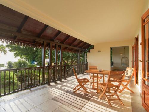 SUITE IMPERIAL, 1 Cama King Size, vistas al océano, acceso directo a la playa, balcón del hotel Sofitel Mauritius L'imperial Resort and Spa. Foto 4