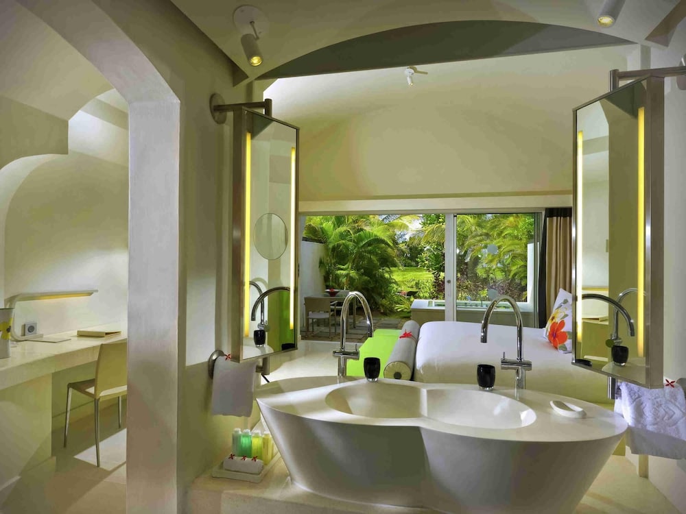 Suite Familiar SO, 1 cama King, terraza, vistas al jardín, frente al mar del hotel So/ Sofitel Mauritius. Foto 4