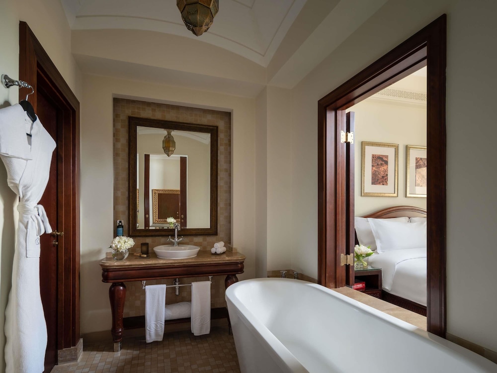 Habitación de Lujo, 1 cama King Size, vistas al mar del hotel Sofitel Bahrain Zallaq Thalassa Sea and Spa
