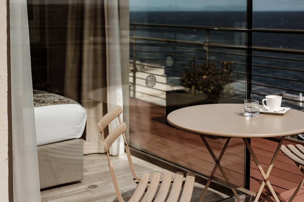 Suite Signature, vistas al mar del hotel 1926 Le Soleil & Spa. Foto 4