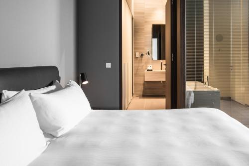 Suite de 1 dormitorio - 1 cama extragrande del hotel Intercontinental Malta