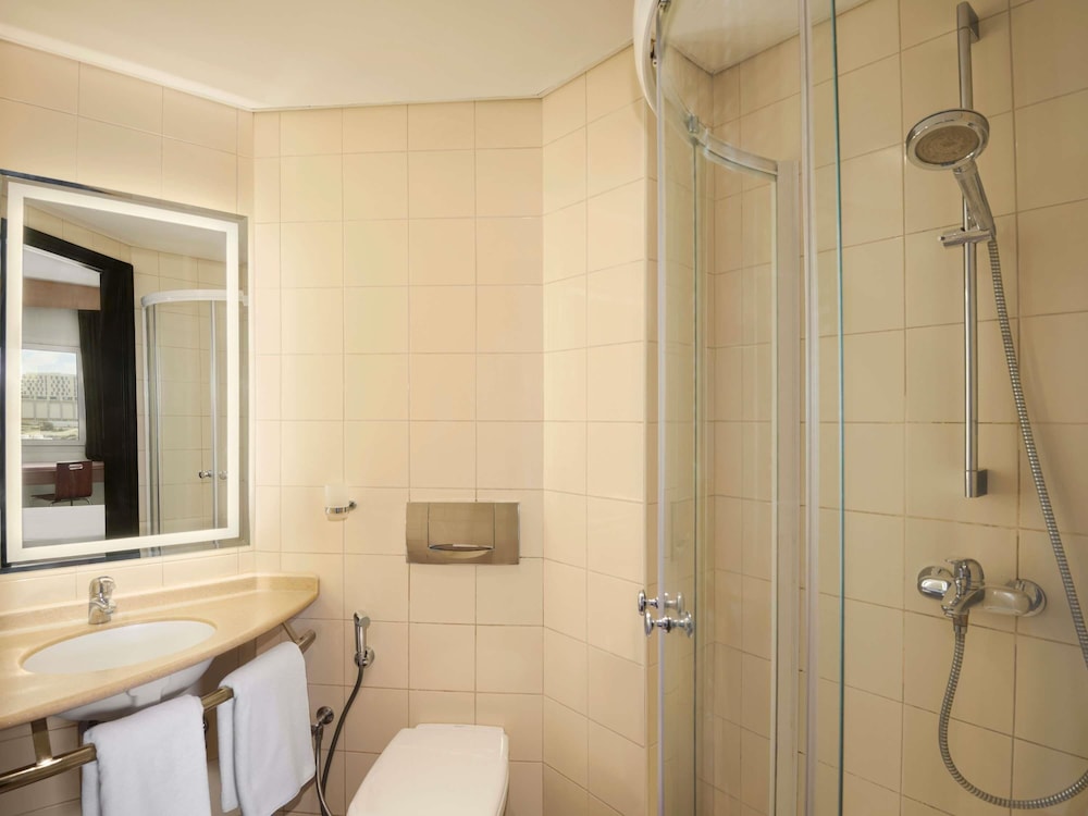 Habitación Premium del hotel Ibis Muscat. Foto 5