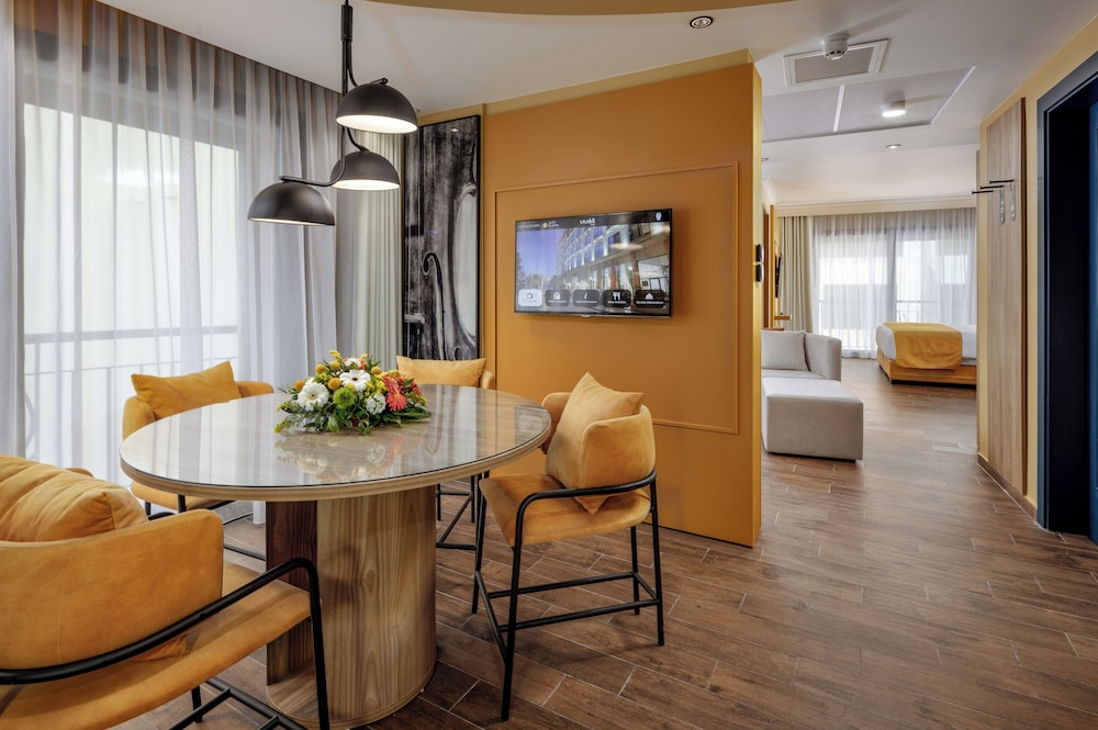 Suite Deluxe, vistas al mar del hotel Vivaldi. Foto 4