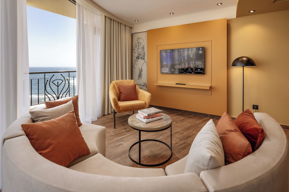 Suite Deluxe, vistas al mar del hotel Vivaldi. Foto 7