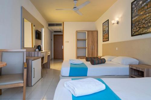 Habitación Triple del hotel Canifor. Foto 2