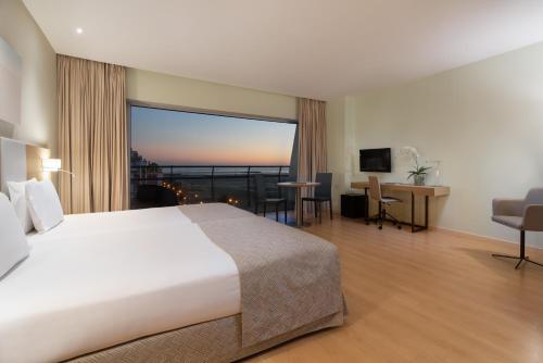 Habitación Doble Estándar con vistas al mar - 1 o 2 camas del hotel Eurostars Oasis Plaza
