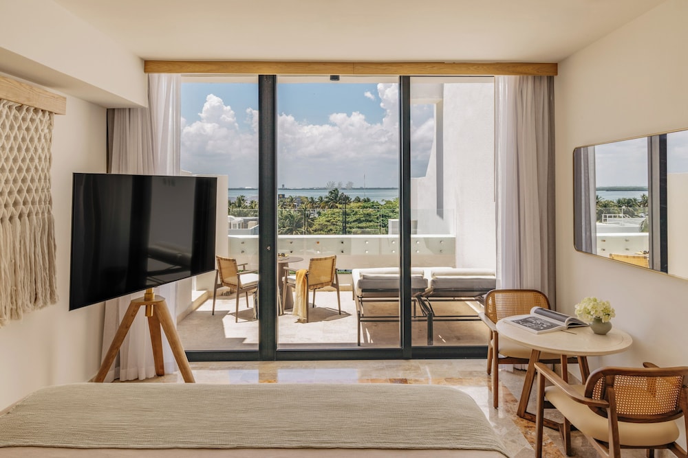 The Reserve Adults Only Junior Suite Sunset View del hotel Paradisus Cancún - All Inclusive. Foto 2