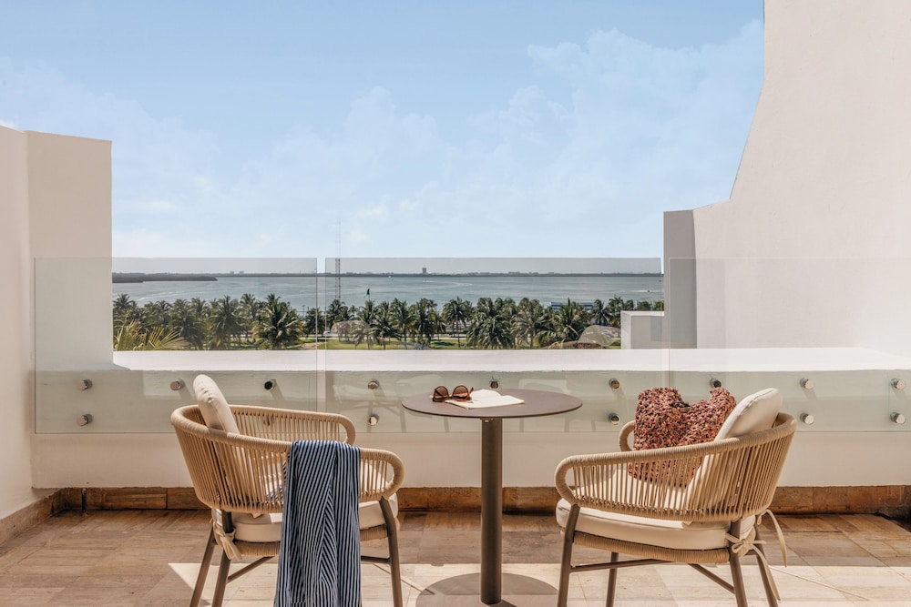 Family Concierge Two Bedroom Sunset View del hotel Paradisus Cancún - All Inclusive. Foto 3
