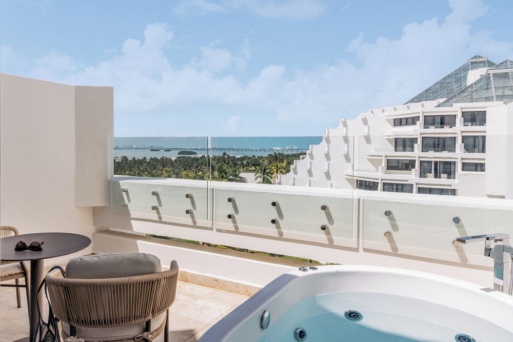 Premium Suite Sunset View del hotel Paradisus Cancún - All Inclusive. Foto 3
