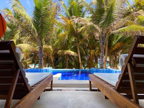 Habitación Deluxe con vistas al mar y acceso directo a la piscina del hotel Flamingo Cancun All Inclusive. Foto 2