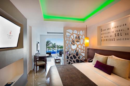 Suite Junior con acceso directo a la piscina - Solo adultos del hotel Flamingo Cancun All Inclusive