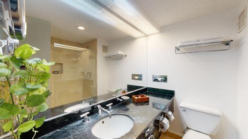 Habitación Deluxe con vista al océano del hotel Flamingo Cancun All Inclusive. Foto 4