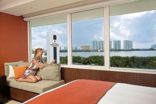 Habitación Clásica con vistas a la laguna - 2 camas grandes del hotel Intercontinental Presidente Cancun Resort, An Ihg