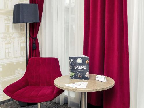 Como una estrella de cine del hotel Mercure Bucharest City Center. Foto 4