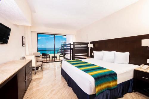 Habitaciones familiares del hotel Crown Paradise Club Cancun All Inclusive