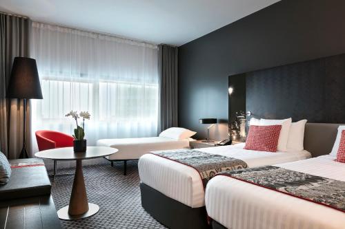 Habitación Doble Meliá - 2 camas del hotel Melia Paris La Defense. Foto 9