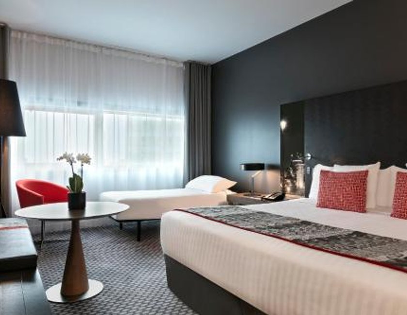 Habitación Doble Meliá del hotel Melia Paris La Defense. Foto 4
