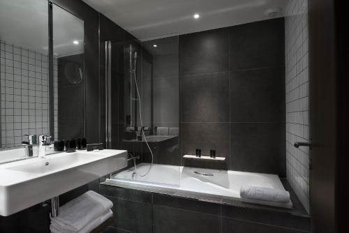 Habitación Doble Meliá - 2 camas del hotel Melia Paris La Defense. Foto 3