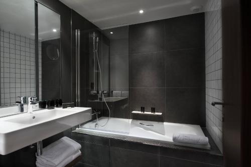 Habitación Doble Meliá - 2 camas del hotel Melia Paris La Defense. Foto 3