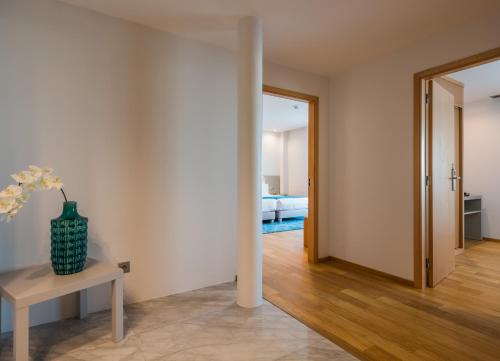 Suite 2 habitaciones 1 Cama Individual 1 Cama doble del hotel Opohotel Porto Aeroporto. Foto 7
