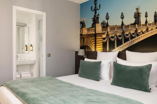 Habitación Doble Executive del hotel Midnight Paris. Foto 4