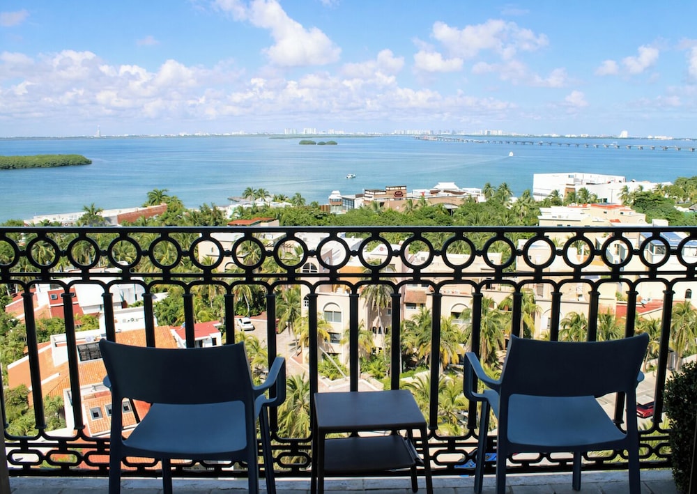 Suite Laguna del hotel Sandos Cancun All Inclusive. Foto 8