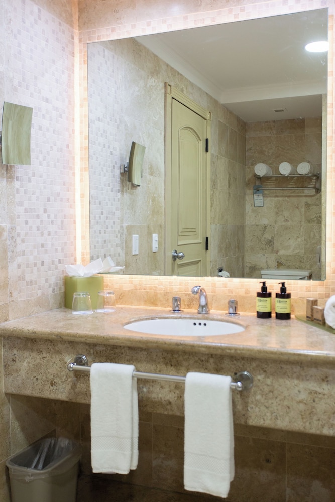 Deluxe room del hotel Sandos Cancun All Inclusive. Foto 4