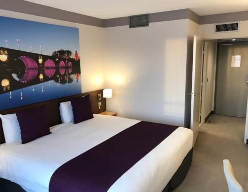 Habitación doble Superior 1 Cama doble del hotel Mercure Toulouse Aeroport Golf De Seilh. Foto 5