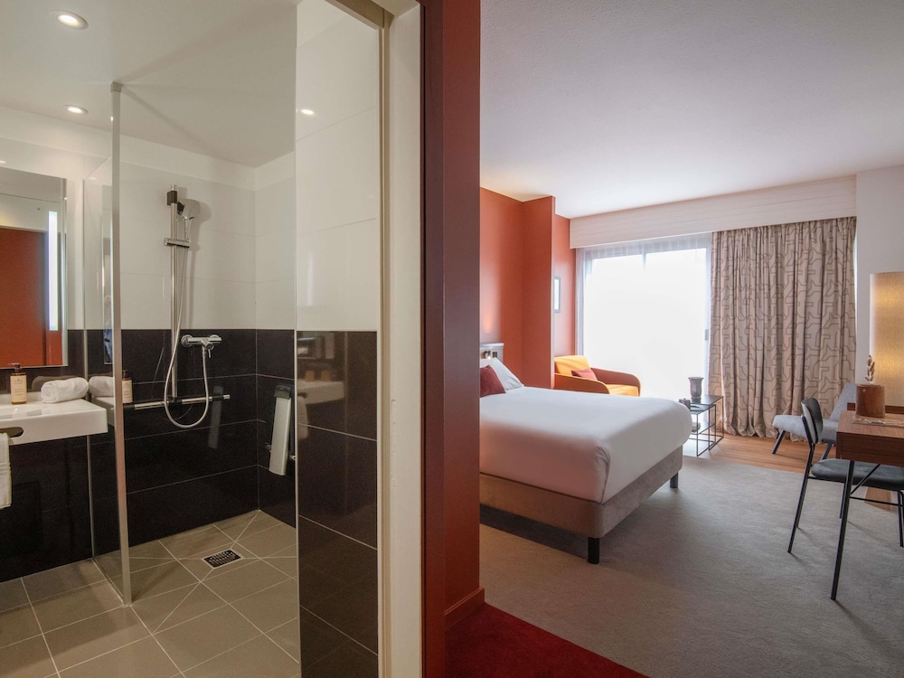 Habitación Standard accesible con 1 cama doble del hotel Mercure Toulouse Aeroport Golf De Seilh