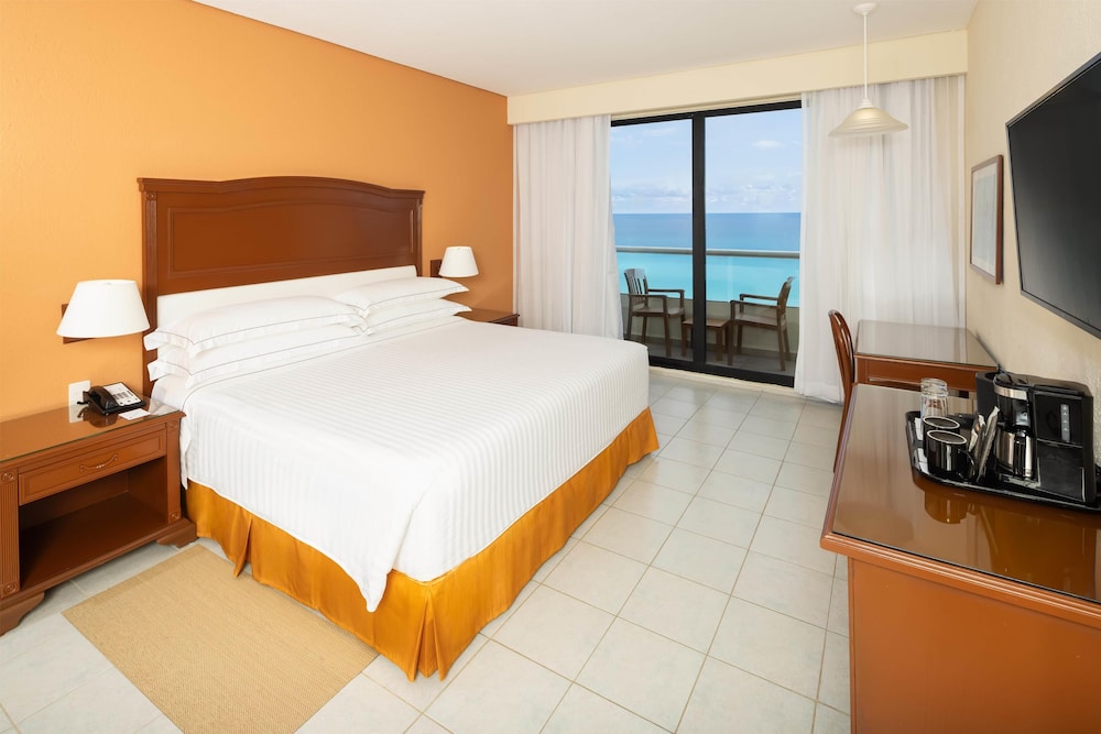 Habitación doble, vistas al mar del hotel Occidental Tucancún All Inclusive