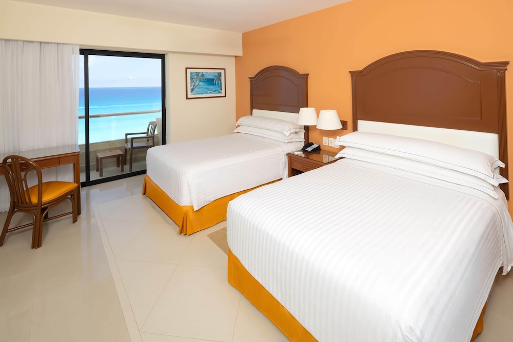 Habitación doble, vistas al mar del hotel Occidental Tucancún All Inclusive. Foto 2