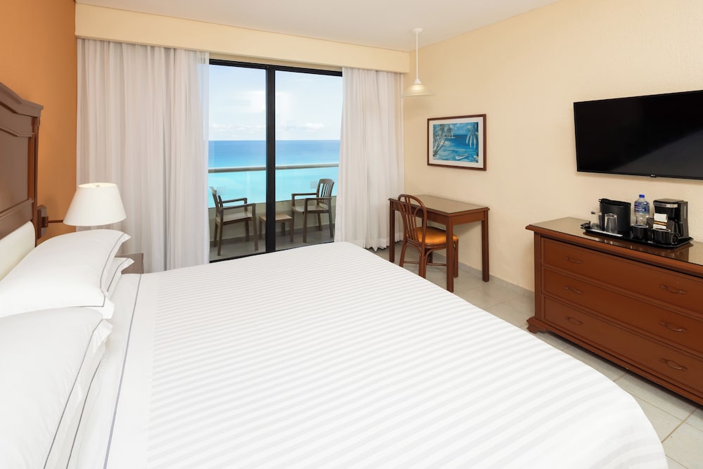 Habitación doble, vistas al mar del hotel Occidental Tucancún All Inclusive. Foto 3