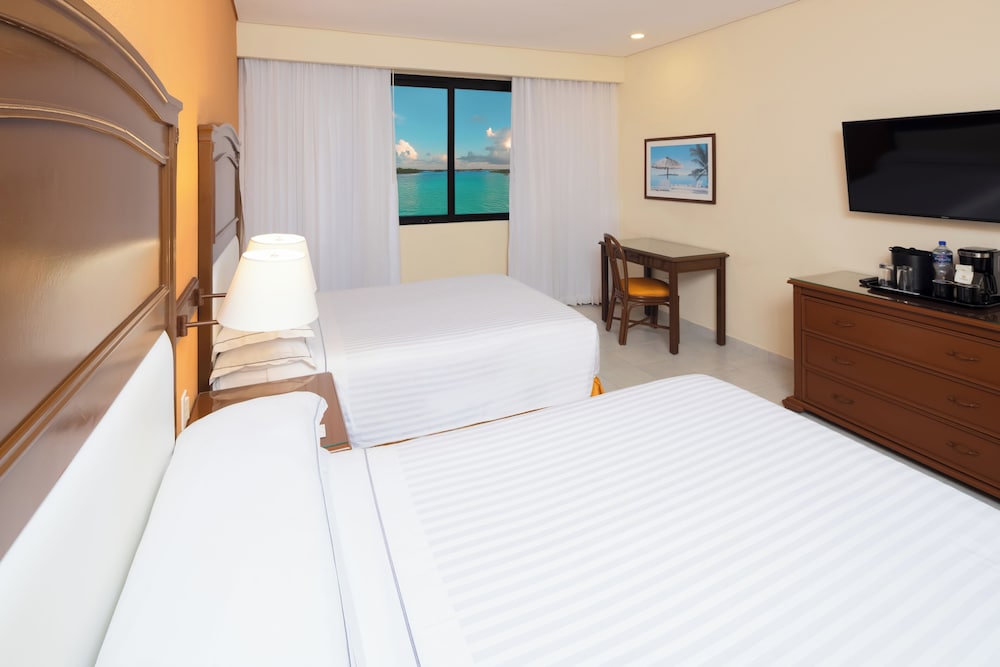 Habitación doble del hotel Occidental Tucancún All Inclusive. Foto 3