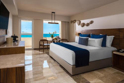 Suite Junior del hotel Dreams Sands Cancun Resort and Spa - All Inclusive. Foto 2