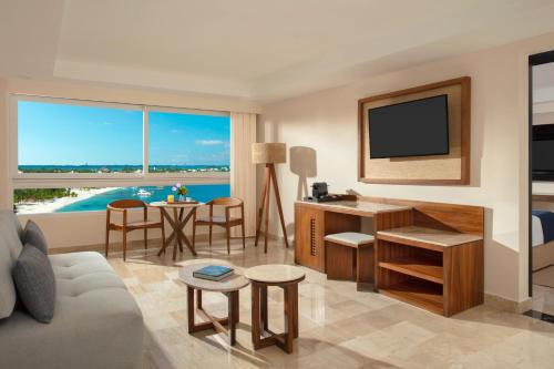 Suite Master Club Preferred del hotel Dreams Sands Cancun Resort and Spa - All Inclusive. Foto 8
