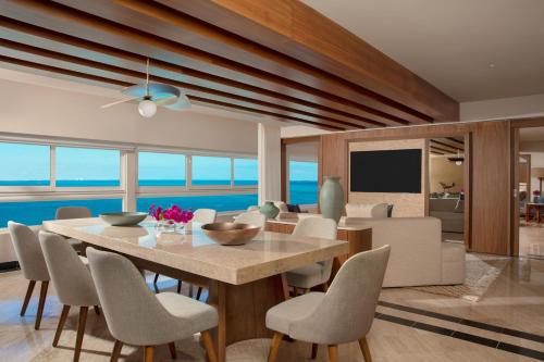 Suite Presidencial del hotel Dreams Sands Cancun Resort and Spa - All Inclusive. Foto 8